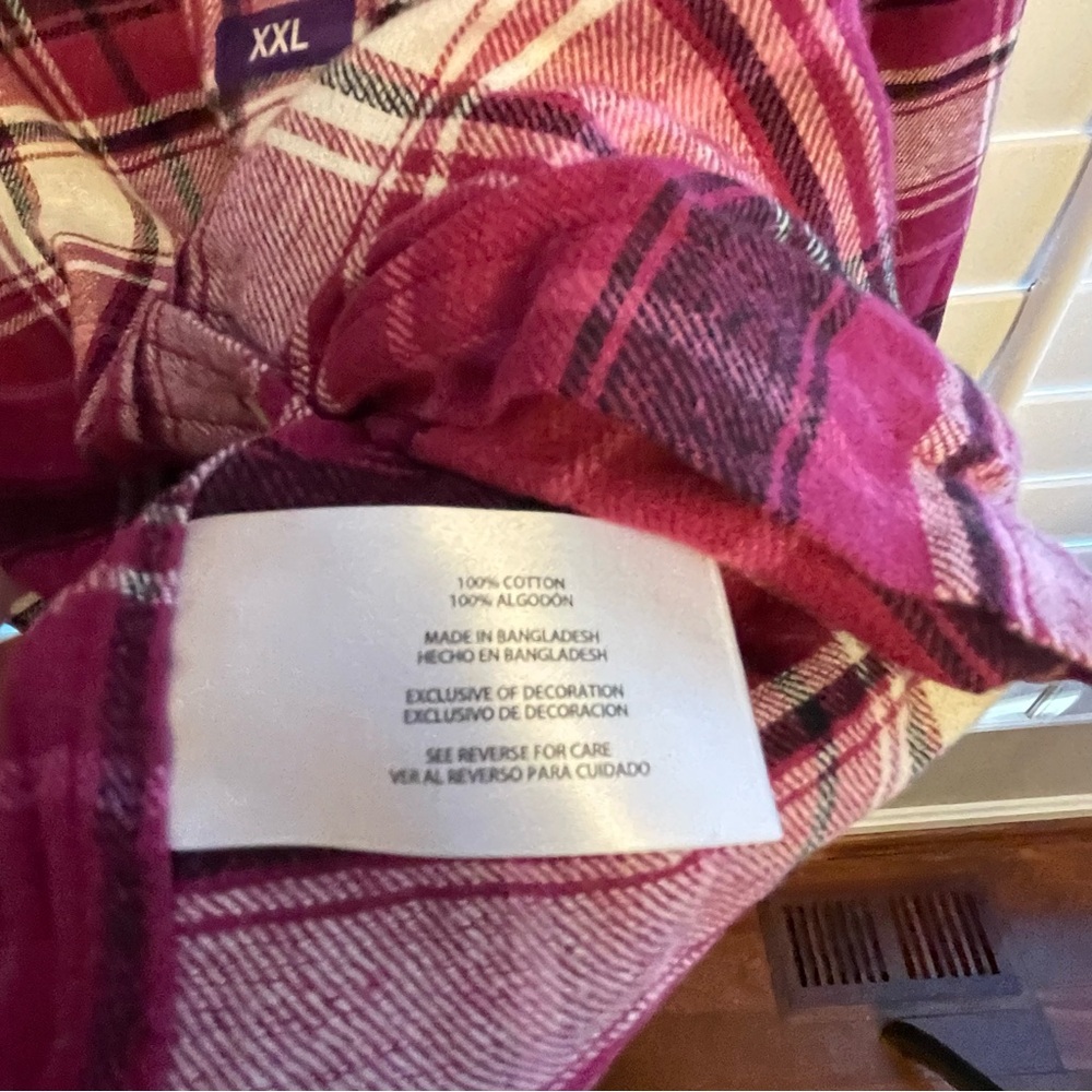 GAP Women's Pink and White Plaid Button-Down Shirt - Picture 8 of 9